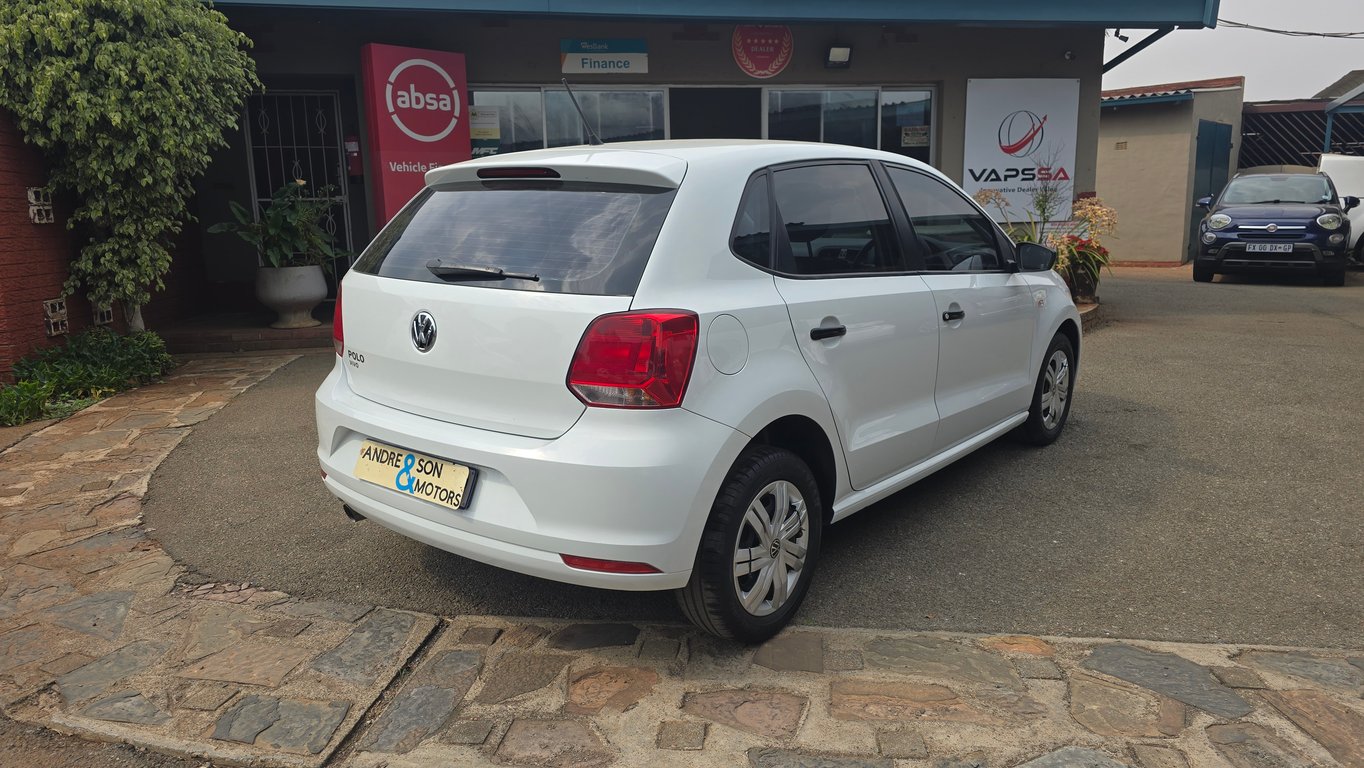 2019 Volkswagen Polo Vivo 1.4 Trendline 5Dr photo 3