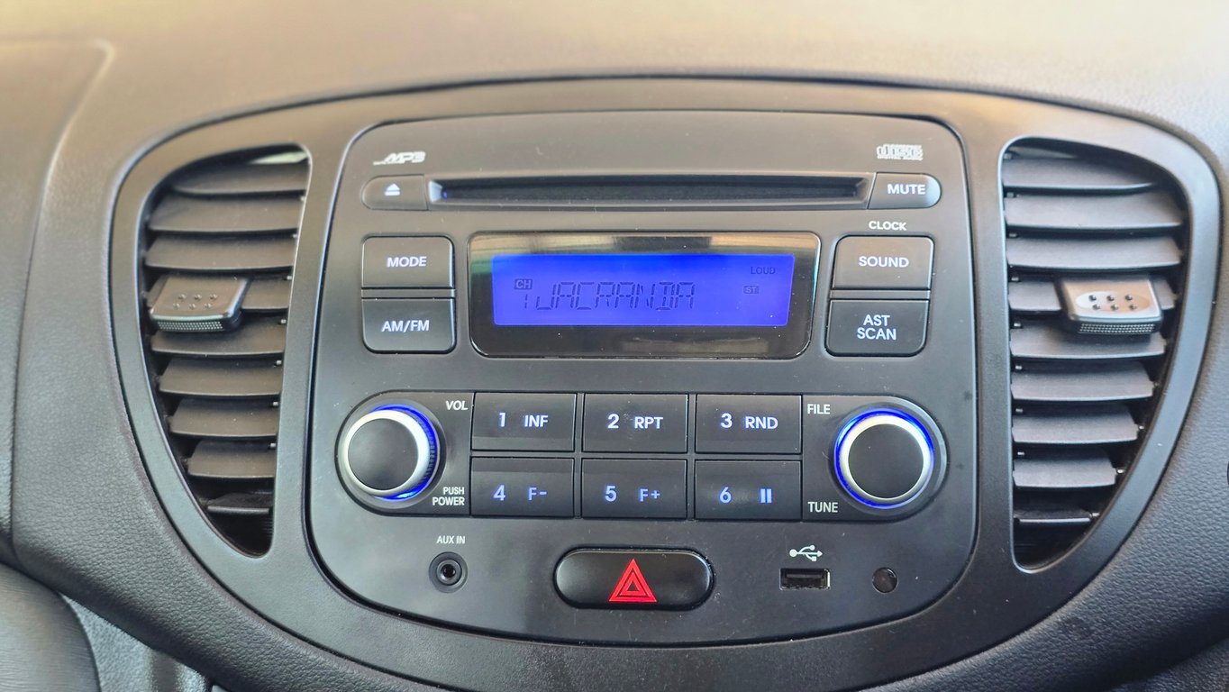 2012 Hyundai I10 1.25 Fluid Auto photo 9