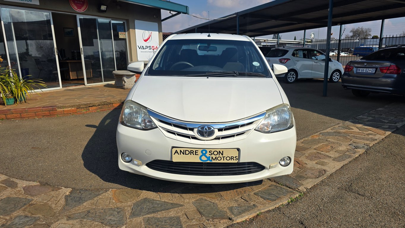 2016 Toyota Etios 1.5 Xs/Sprint Sedan photo 2