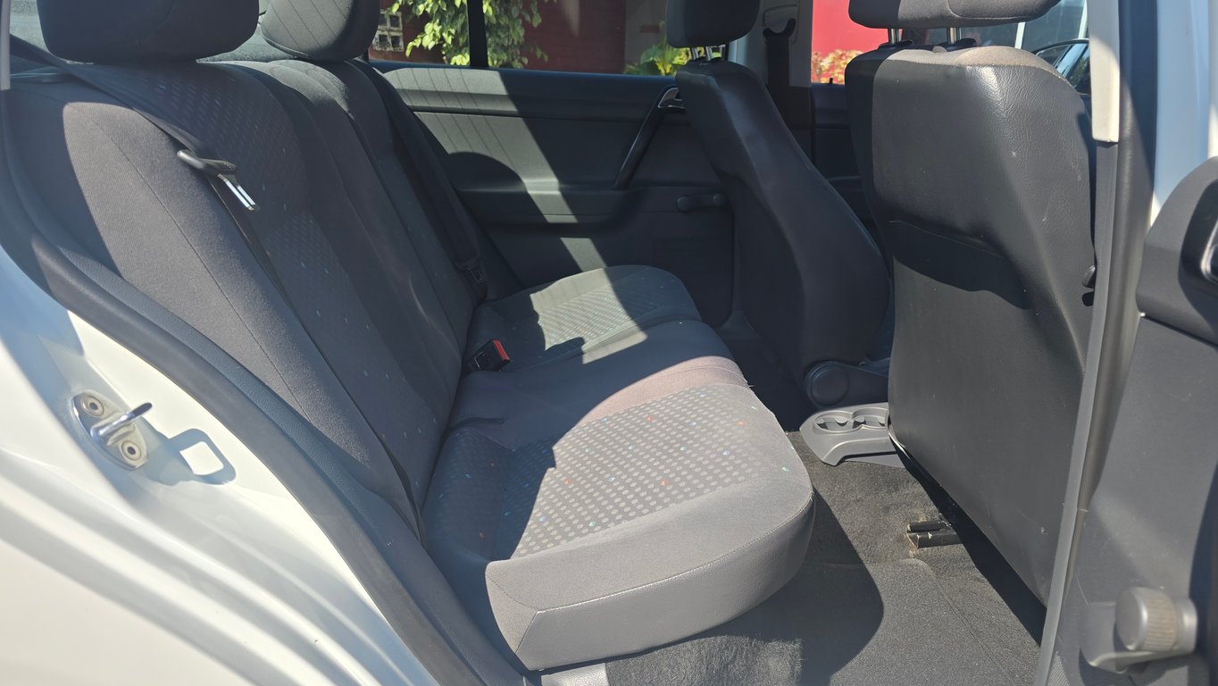 2017 Volkswagen Polo Vivo 1.4 Trendline Sedan photo 6