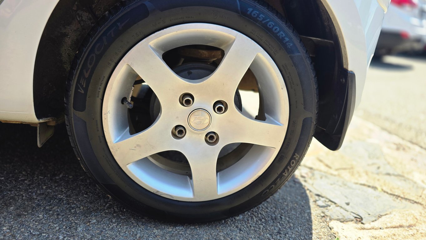 2012 Hyundai I10 1.25 Fluid Auto photo 16