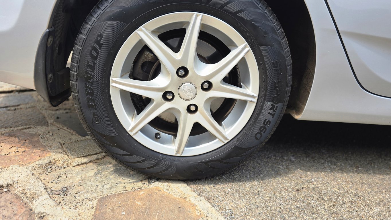 2013 Hyundai Accent 1.6 GLS/Fluid photo 18