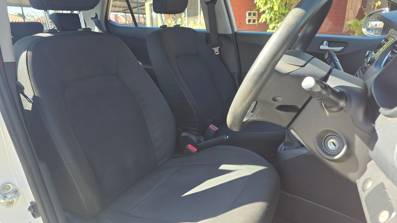 2017 Hyundai Grand i10 1.25 Fluid photo 6
