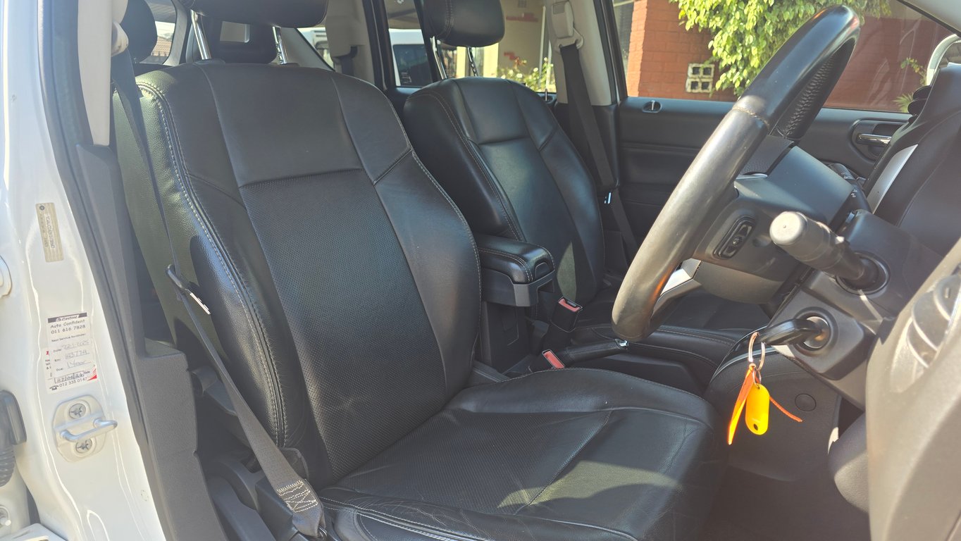 2014 Jeep Compass 2.0 CVT LTD photo 6