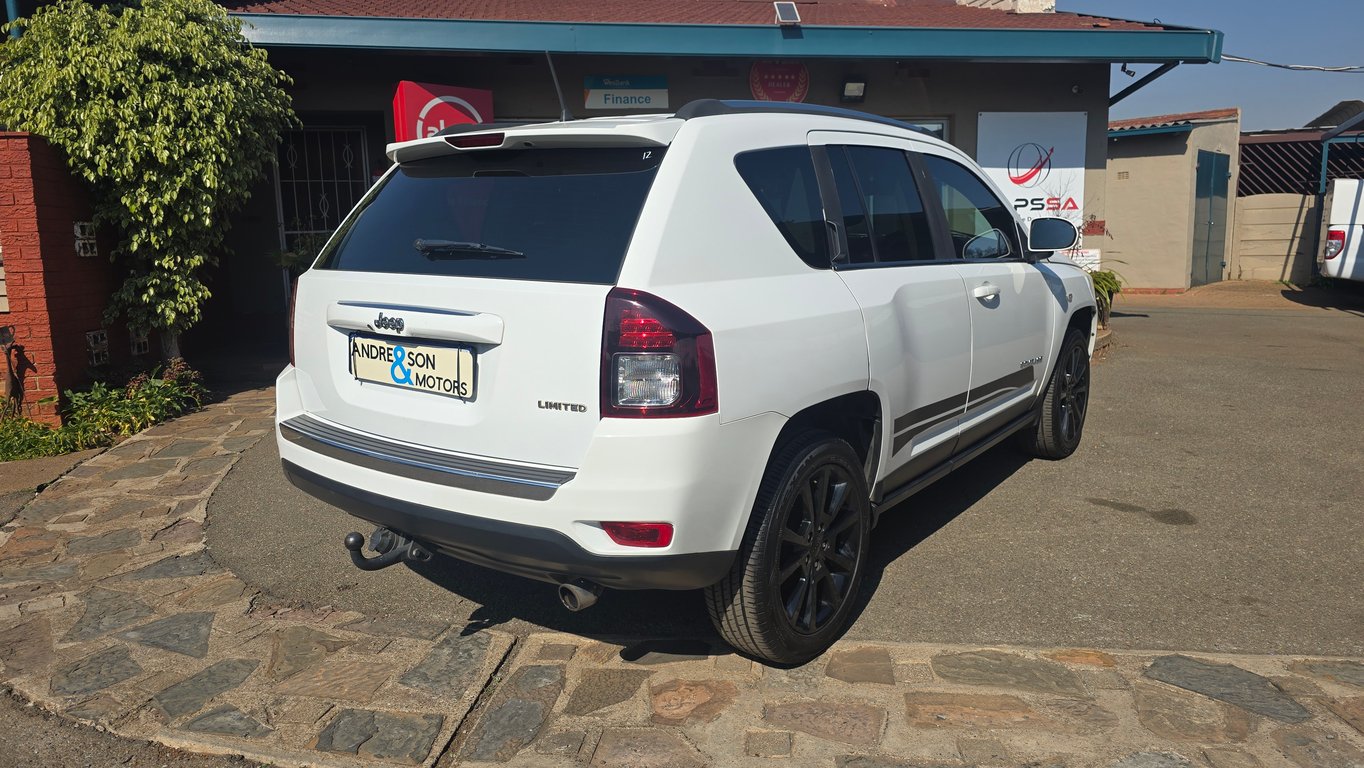 2014 Jeep Compass 2.0 CVT LTD photo 3