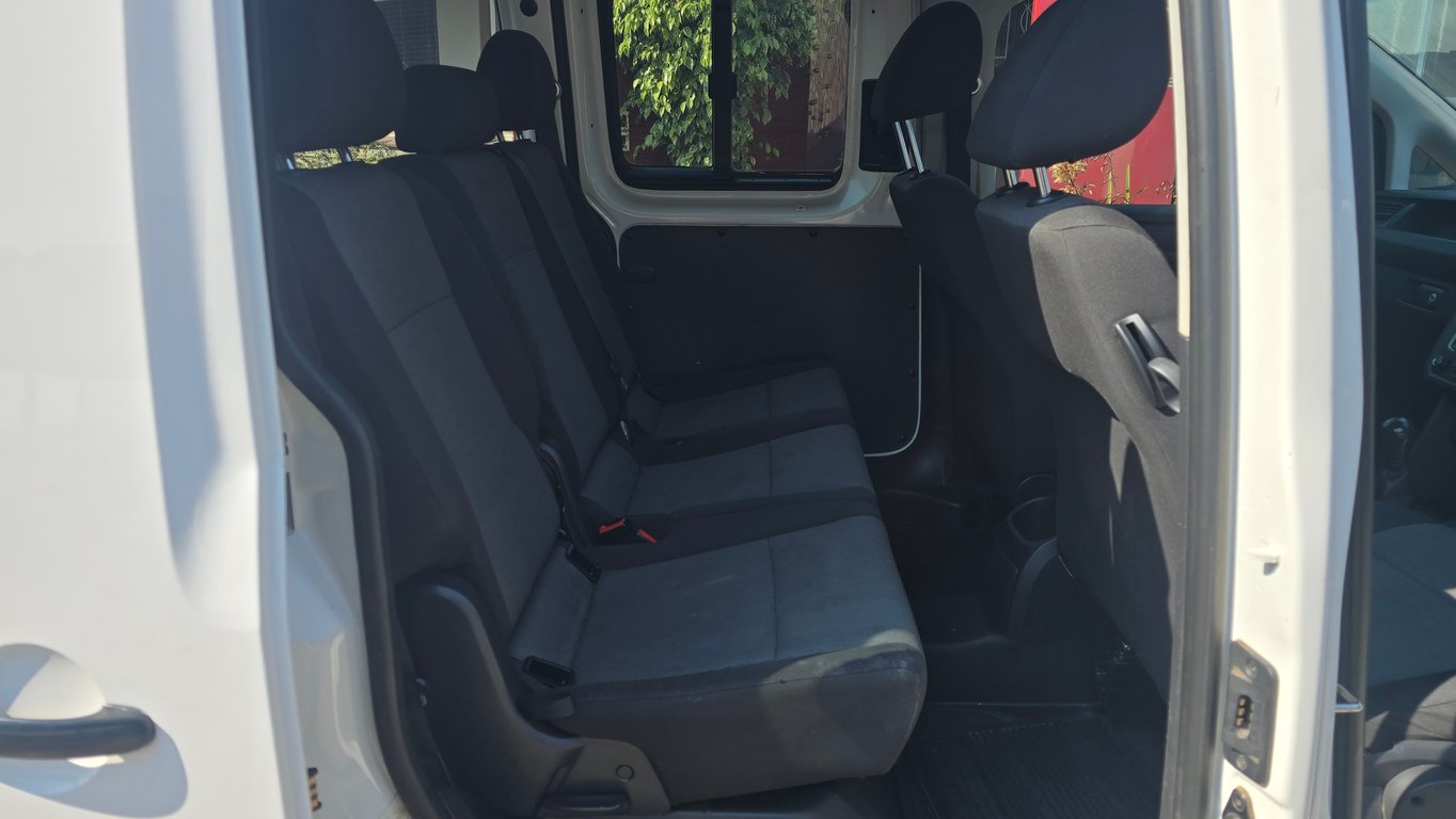 2021 Volkswagen 1.6 Caddy Crew Bus 7 Seater photo 6
