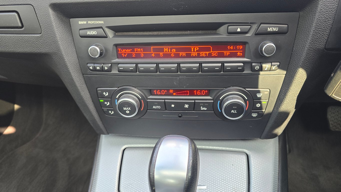 2011 BMW 330D M Sport E90 Auto photo 13