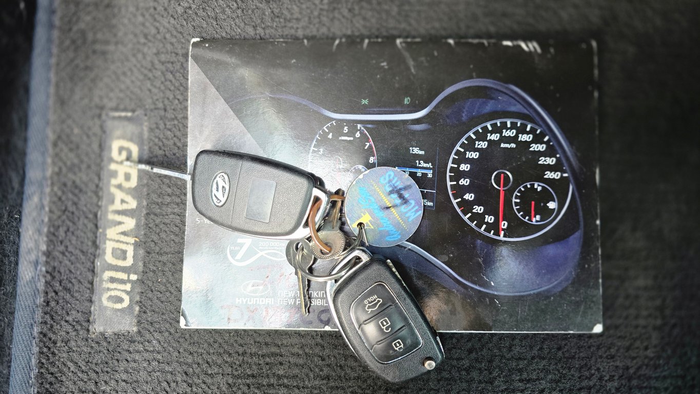 2015 Hyundai Grand I10 1.25 Fluid Auto photo 18