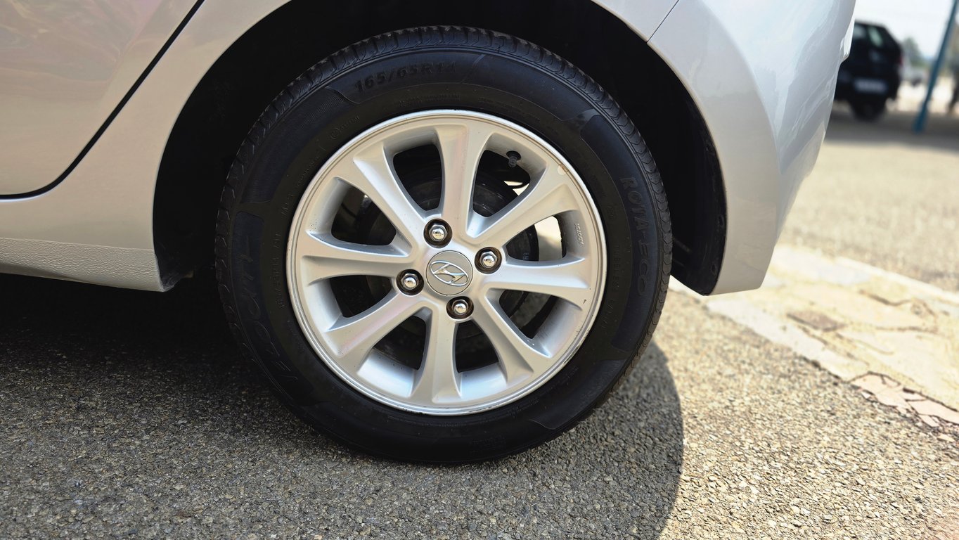 2015 Hyundai Grand I10 1.25 Fluid Auto photo 17