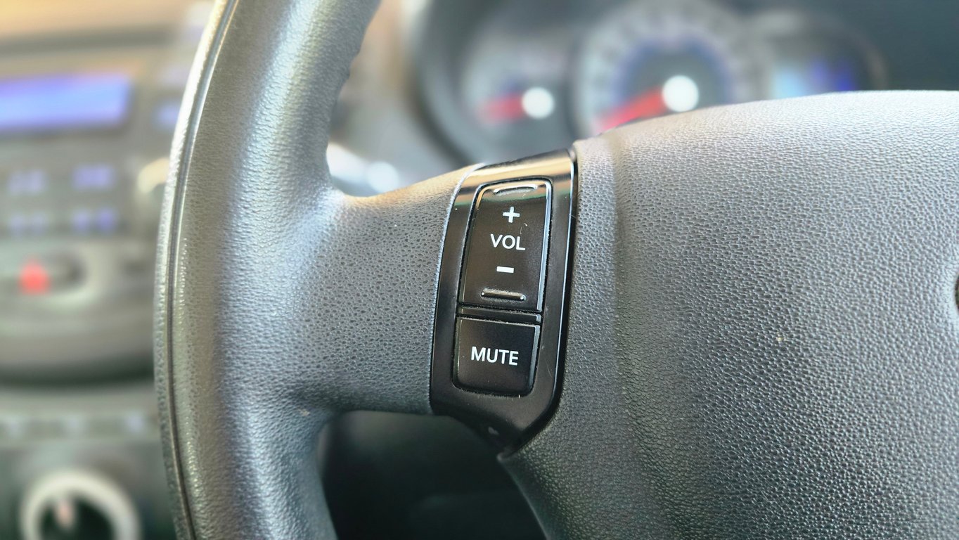 2012 Hyundai I10 1.25 Fluid Auto photo 11