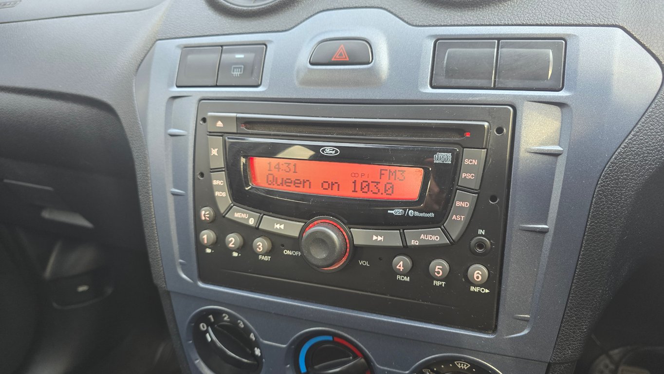 2014 Ford Figo 1.4 Ambiente photo 10