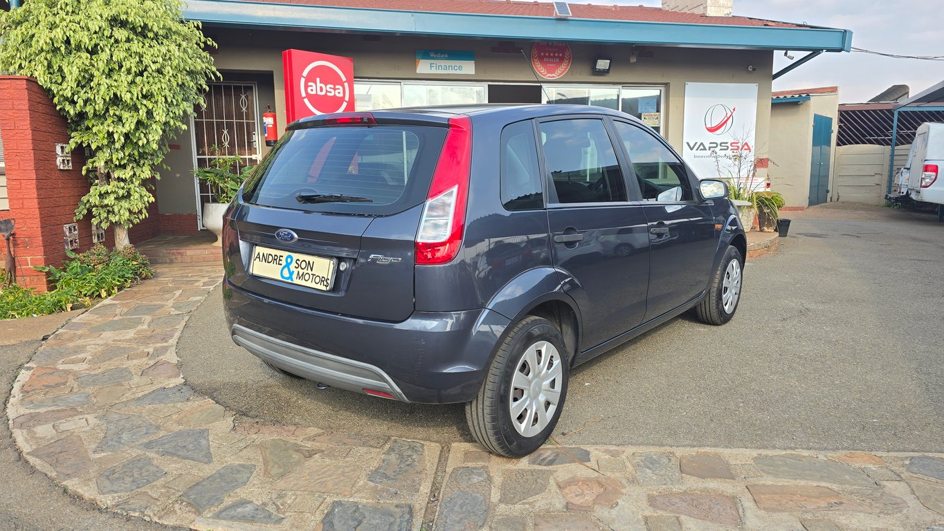 2014 Ford Figo 1.4 Ambiente photo 3