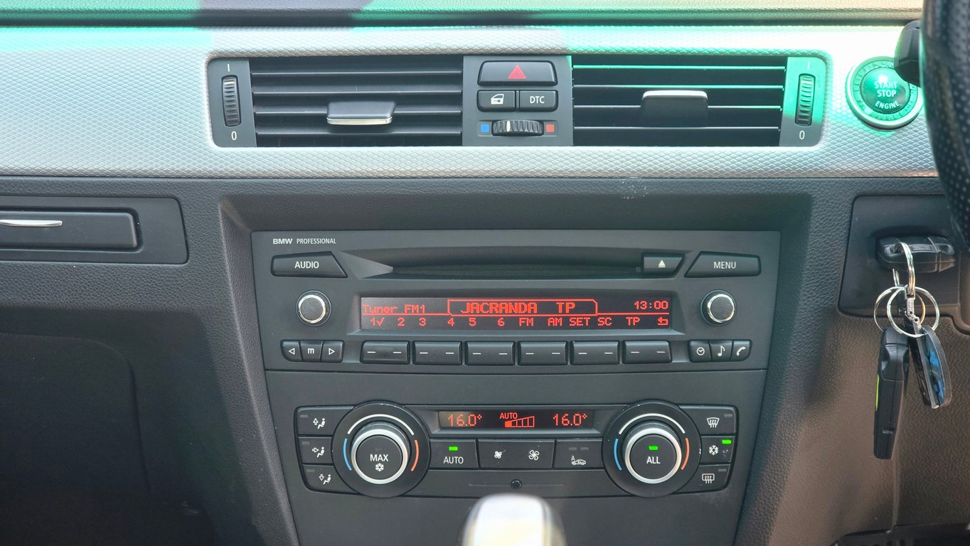 2010 BMW 330D M Sport E90 Auto photo 11