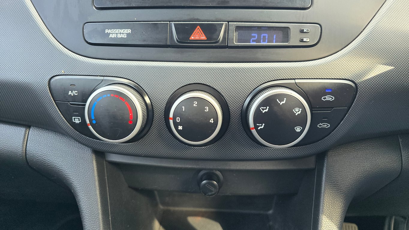 2018 Hyundai Grand i10 1.25 Motion photo 12