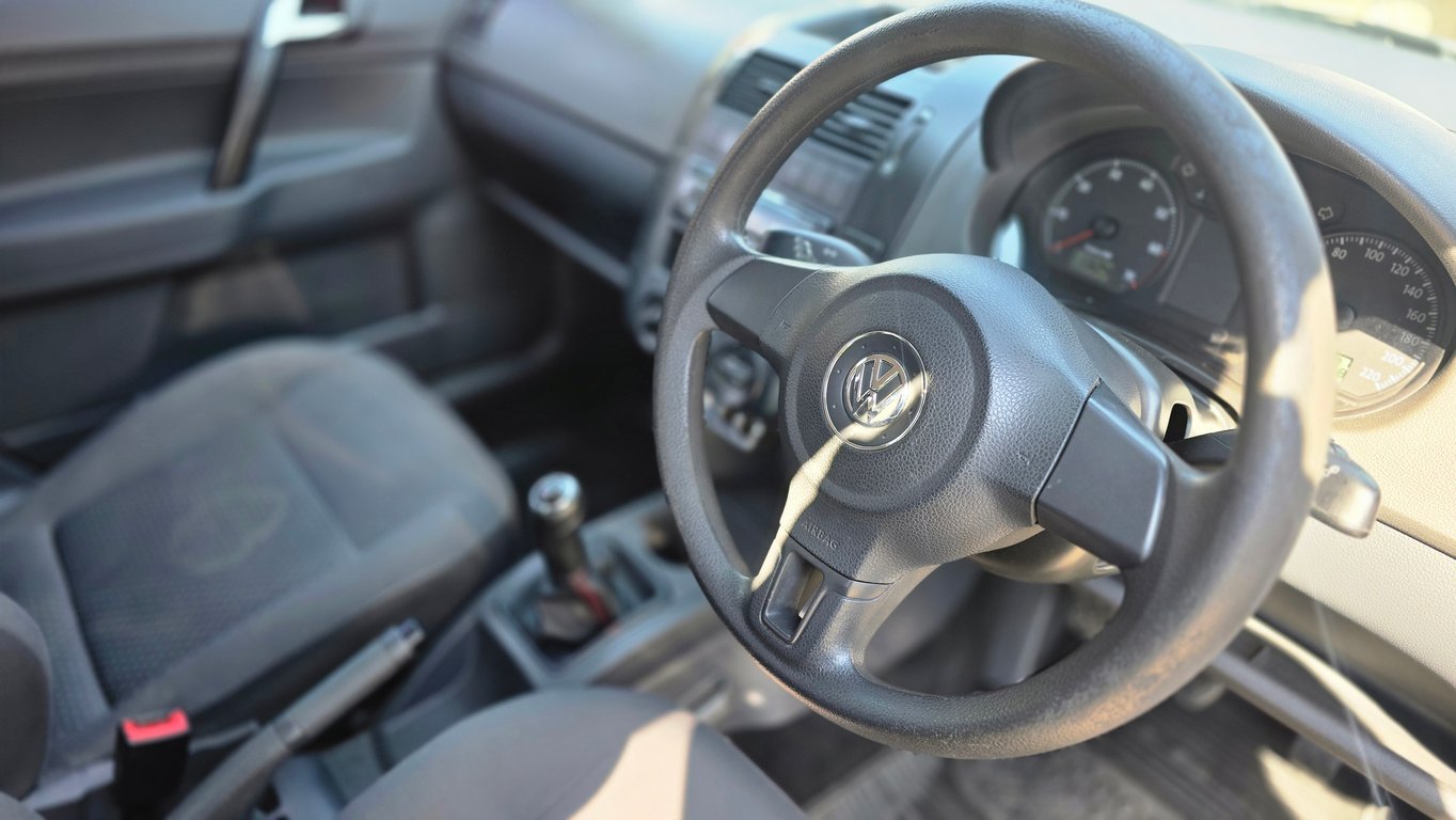 2013 Volkswagen Polo Vivo 1.4 Trendline 5Dr photo 9