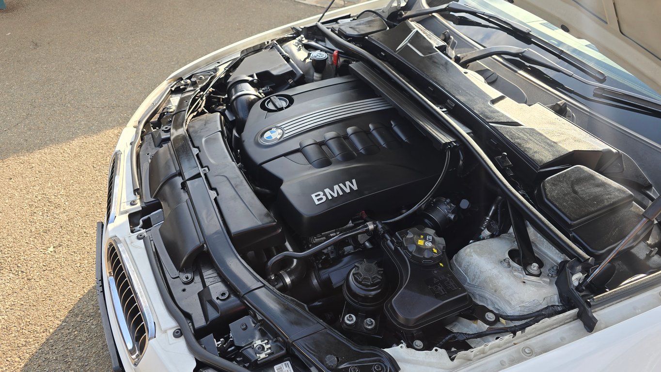 2011 BMW 330D M Sport E90 Auto photo 19