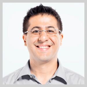 Testimonial Ramon 1 demonstrating ParqEx's smart parking technology in action.