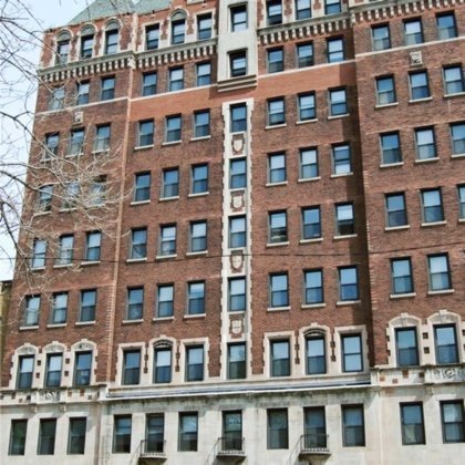 Museumwalkhydepark demonstrating ParqEx's smart parking technology in action.