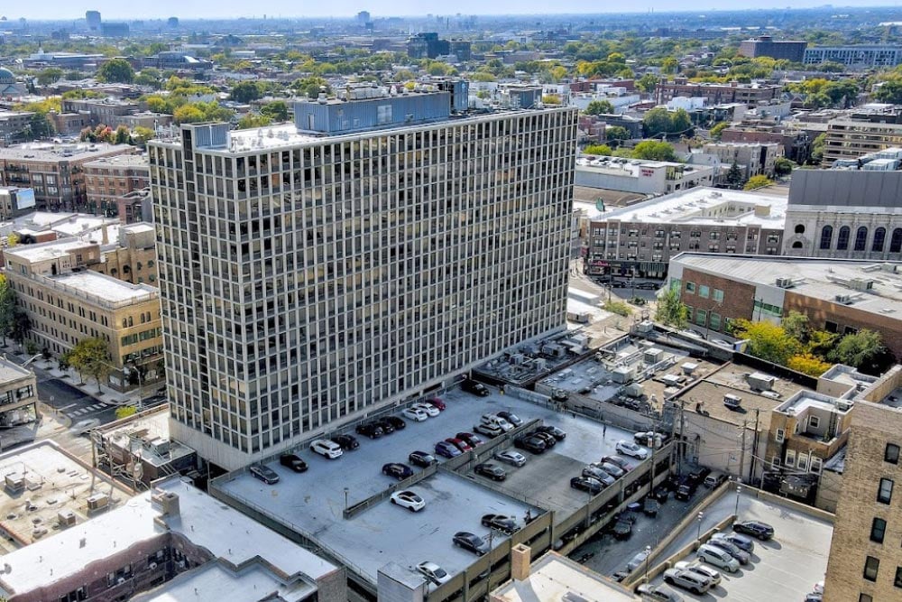 ParqEx Case Study | Lincoln Park Plaza | 600 & 586 W Diversey Pkwy, Chicago, IL