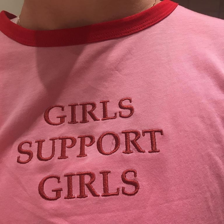 Image with dominant color #b8606c