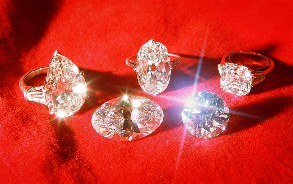 Image with dominant color #db1e12