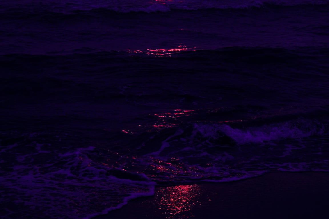 Image with dominant color #0b0420