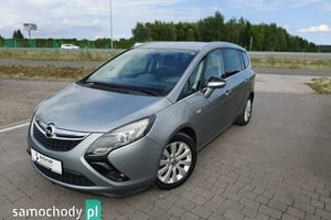 Opel Zafira Minivan 2012