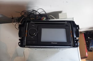 SEAT IBIZA 6J III RADIO PIONEER AVIC-F320BTI