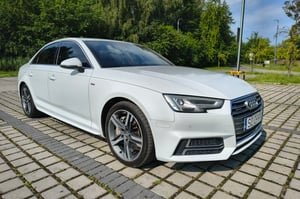 Audi A4 Sedan 2017