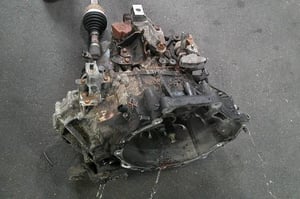 MAZDA 3 BK I 2,0CITD SKRZYNIA BIEGÓW F74020