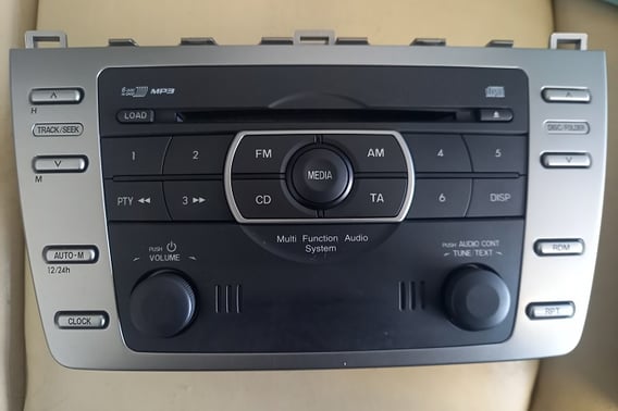 MAZDA 6 GH RADIO FABRYCZNE GS1E669RXA