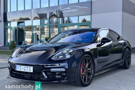 Porsche Panamera Sedan 2022