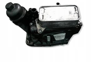 BMW 5 F10 F11 2,0D PODSTAWA FILTRA OLEJU 70377355