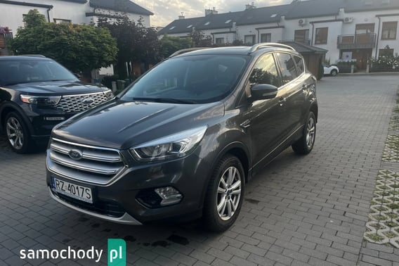 Ford Kuga SUV 2017
