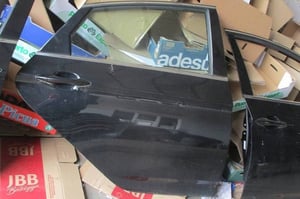 HYUNDAI I40 SEDAN HB DRZWI TYŁ PRAWE/LEWE NKA
