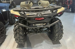 CAN-AM~ BRP Outlander Quad 2026