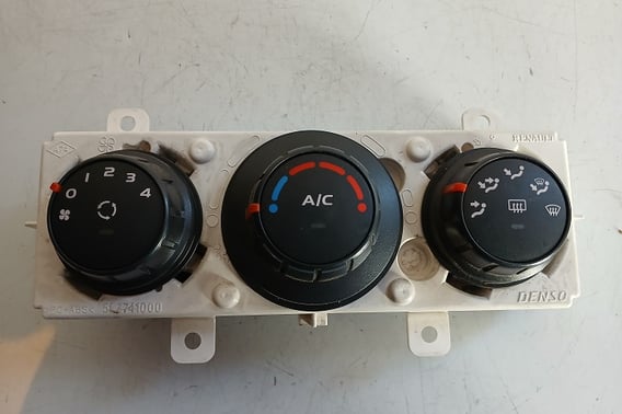 RENAULT MASTER III PANEL NAWIEWU I KLIMATYZACJI 275107490R
