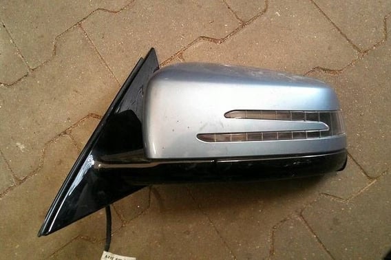 MERCEDES W212 LUSTERKO LEWE 9PIN C230 UK