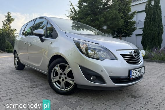 Opel Meriva Minivan 2011
