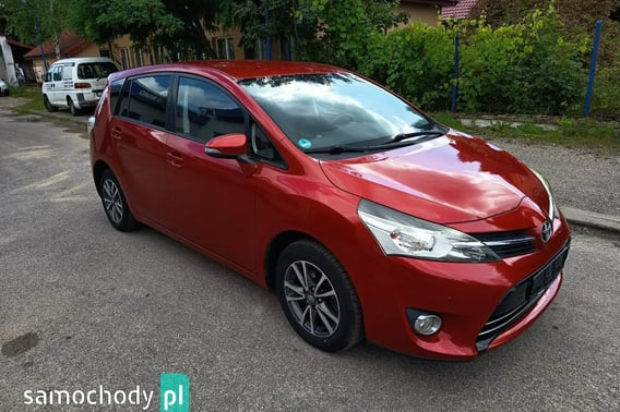 Toyota Verso Minivan 2013