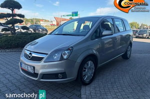 Opel Zafira Hatchback 2005