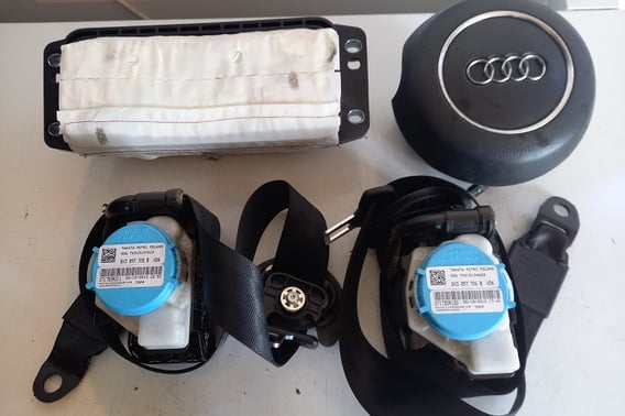 AUDI A1 8X PODUSZKI PASY ORYGINAŁ 8X0880201A