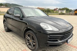 Porsche Cayenne SUV 2022