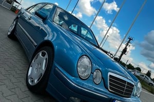 Mercedes-Benz E-Klasa Sedan 1999