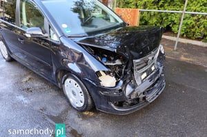 Volkswagen Touran Minivan 2009