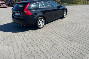 Volvo V60 Kombi 2017