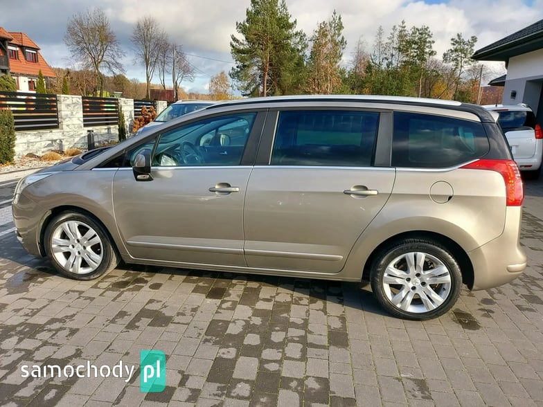 Peugeot 5008 I