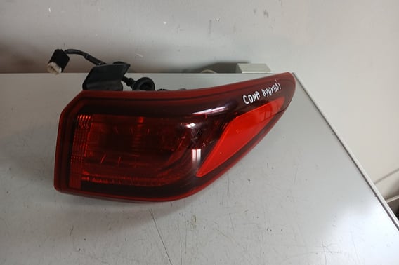 HYUNDAI KONA I LAMPA TYŁ PRAWA 92402-J90 EU
