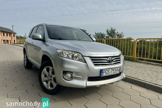 Toyota RAV4 SUV 2011