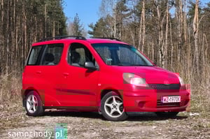 Toyota Yaris Hatchback 2000
